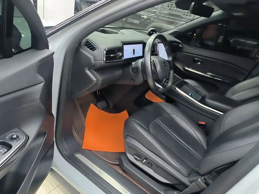 NIO ES6 — миниатюра 16