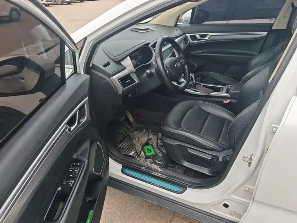 Geely Emgrand GS — миниатюра 16