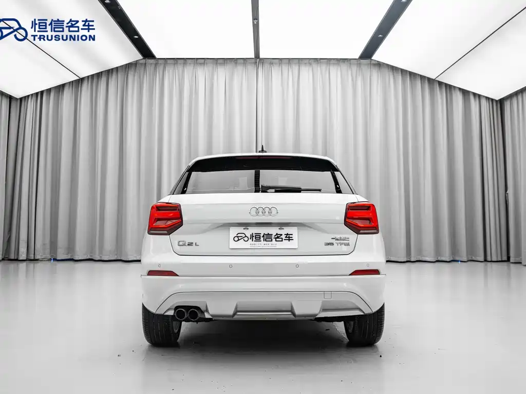 Audi Q2L 2018 35 TFSI Fashion V