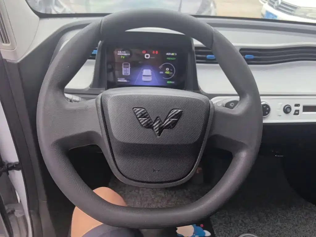 Wuling MINIEV — миниатюра 11