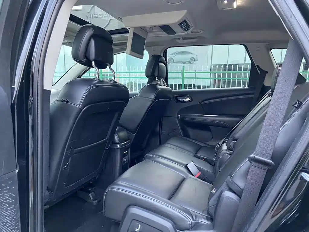 Dodge Journey — миниатюра 15