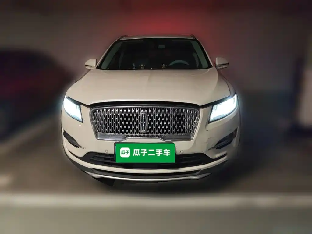 Lincoln MKC — миниатюра 2