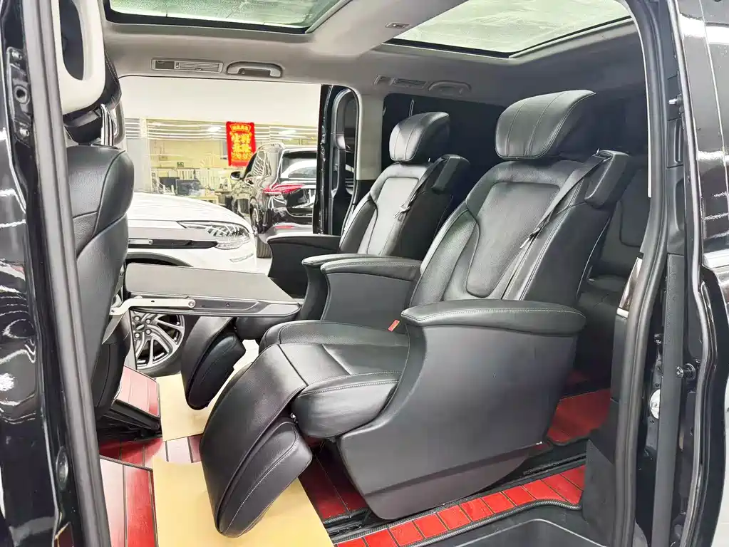 Mercedes-Benz V-Class — миниатюра 21