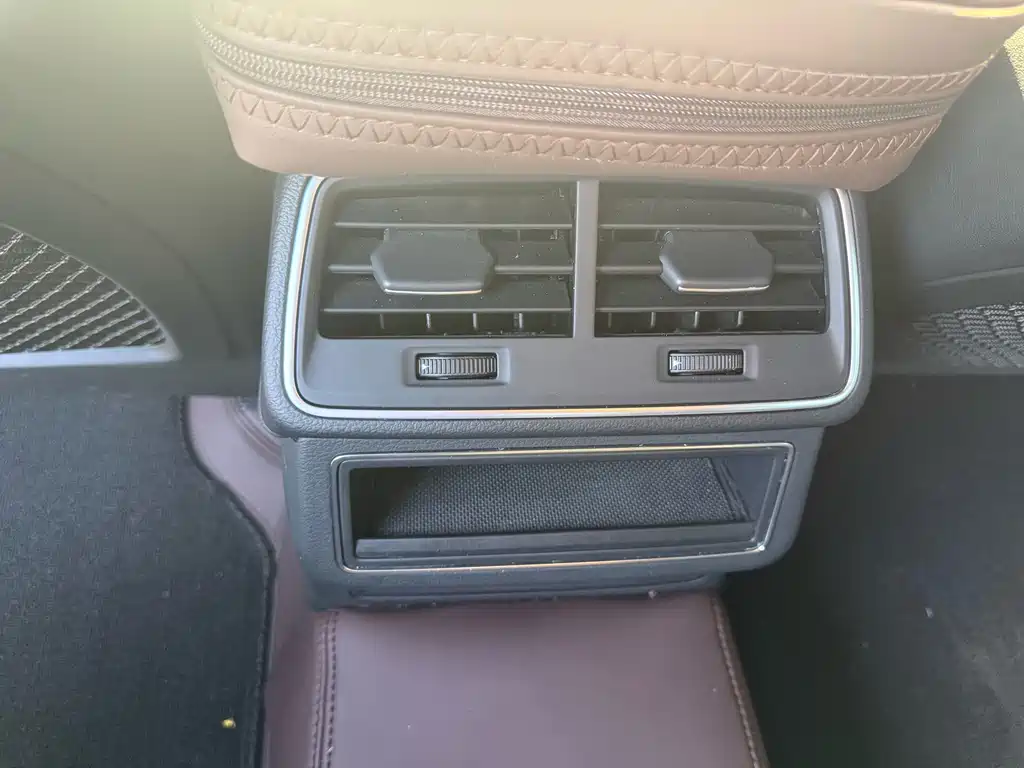 Audi A6L — миниатюра 5