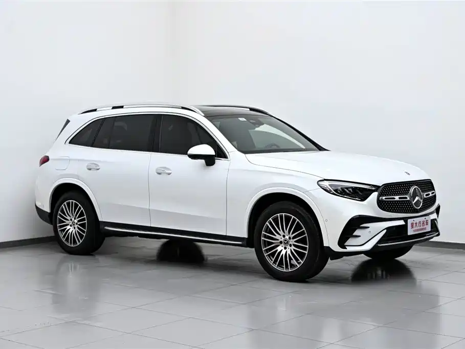 Mercedes-Benz GLC 2023 GLC 300 L 4MATIC 5 мест