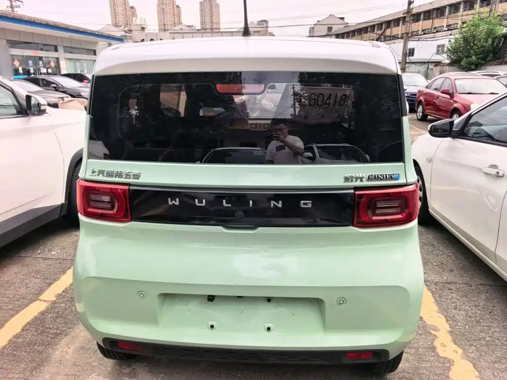 Wuling MINIEV — миниатюра 6