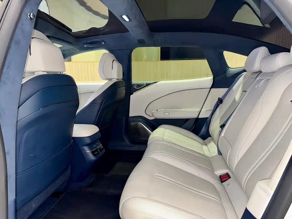 ZEEKR EXTREME KRYPTON 007