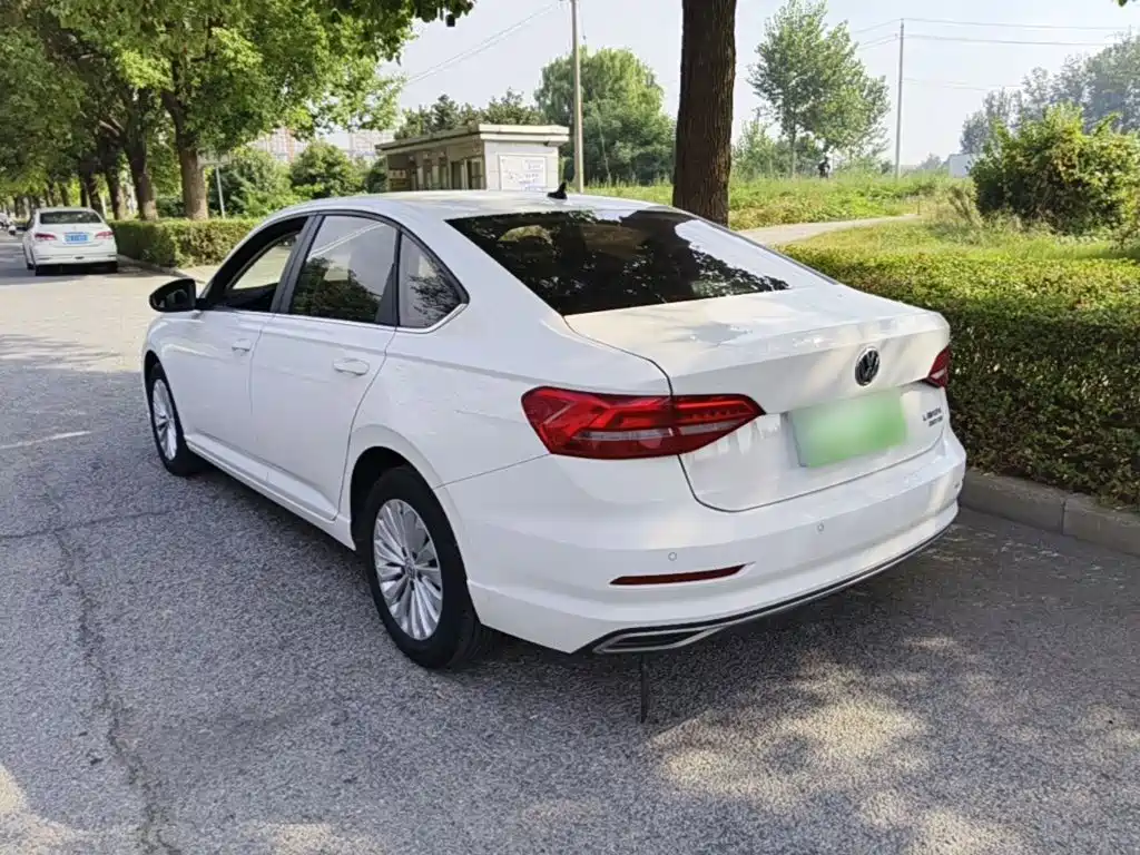 Volkswagen Lavida — миниатюра 5