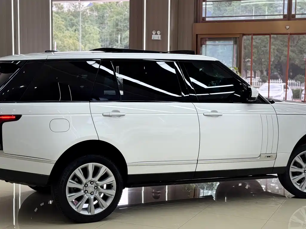 Land Rover Range Rover — миниатюра 15