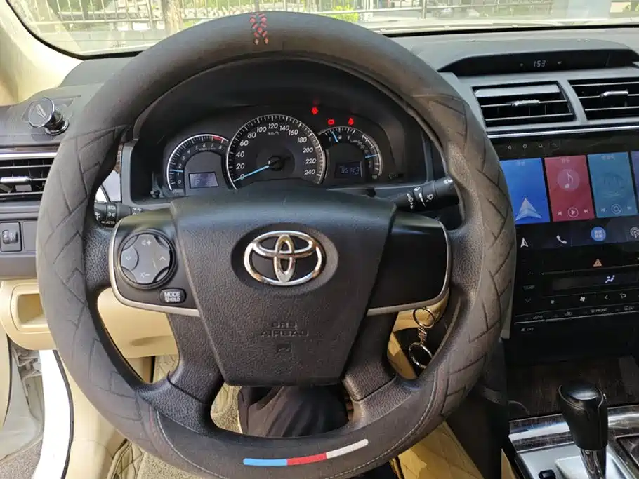 Toyota Camry — миниатюра 15