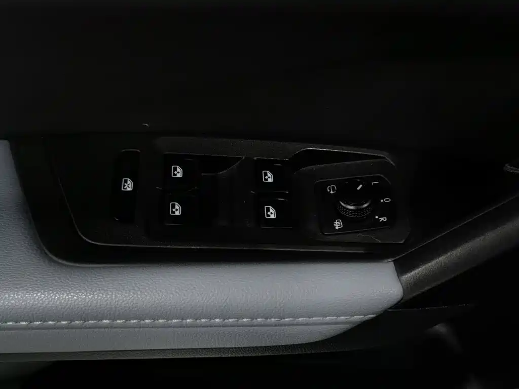 Volkswagen Lavida — миниатюра 9