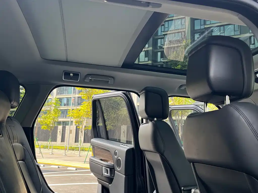 Land Rover Range Rover — миниатюра 12