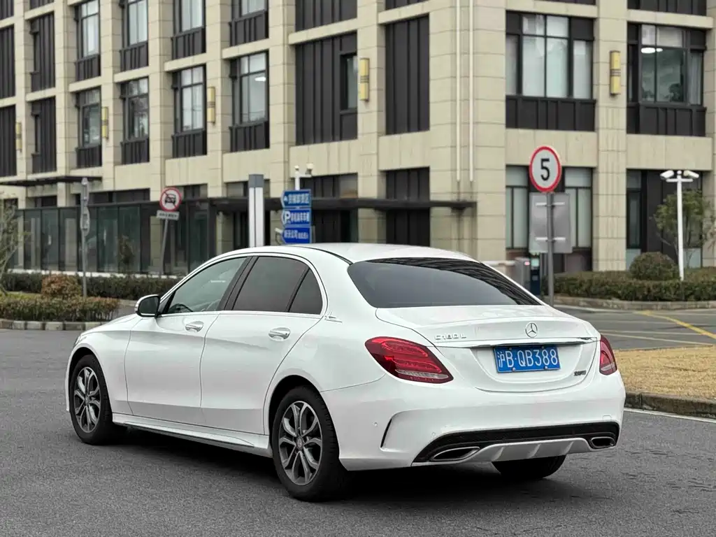 MERCEDES-BENZ C CLASS