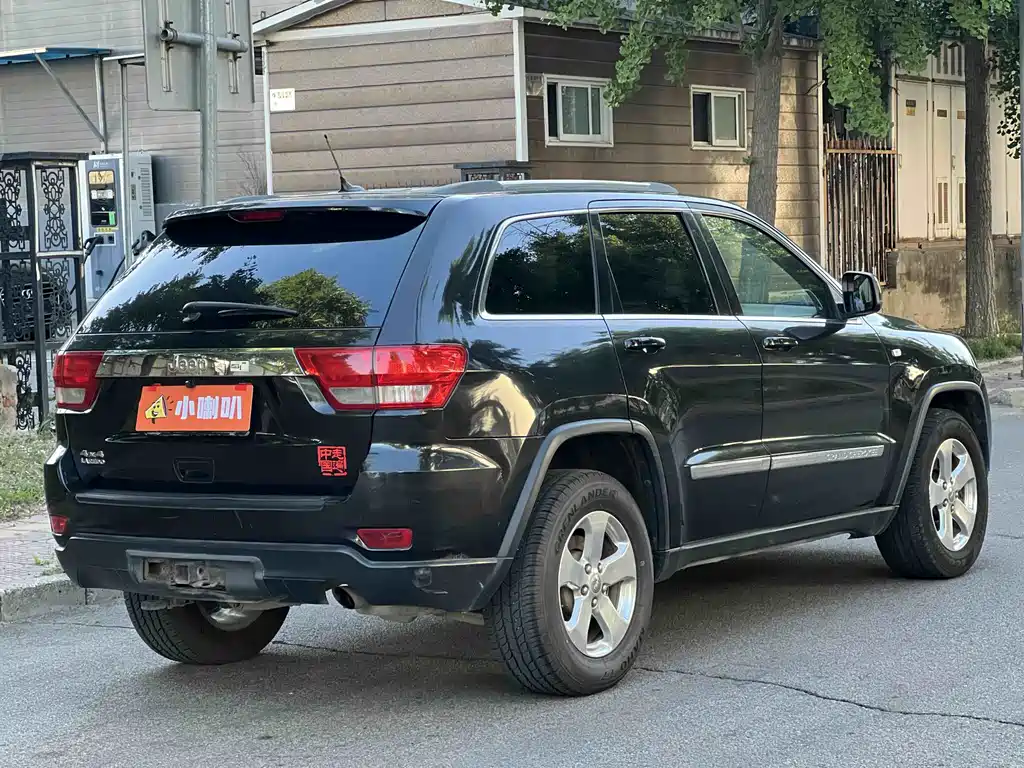 Jeep Grand Cherokee (Import) 3.6L Comfort Enjoy Navigation Edition, фото 4