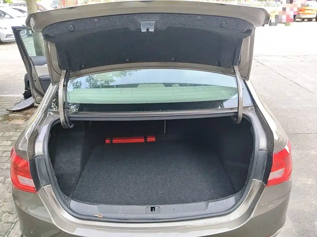 Buick Excelle — миниатюра 19