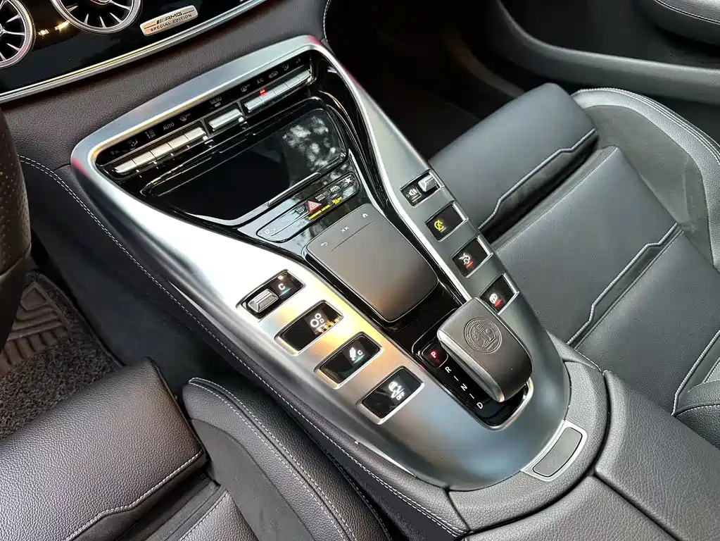 MERCEDES-BENZ AMG GT