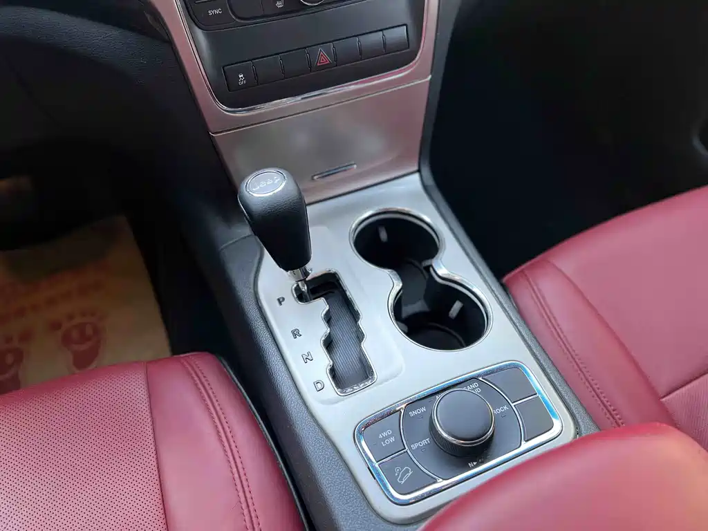 Jeep Grand Cherokee (Import) 3.6L Comfort Enjoy Navigation Edition, фото 17