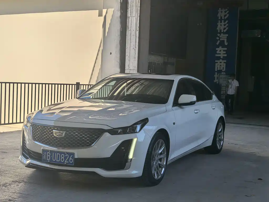 Cadillac CT5 — миниатюра 3