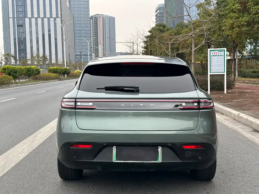 AITO ASK THE WORLD M5