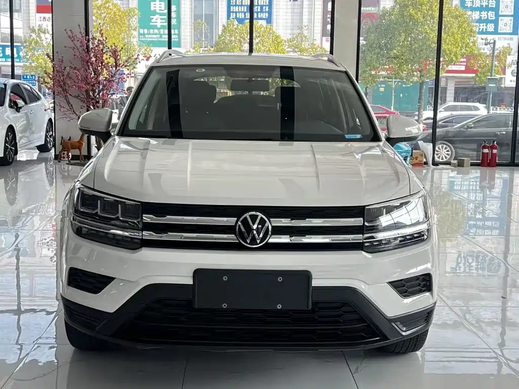VOLKSWAGEN TUYUE