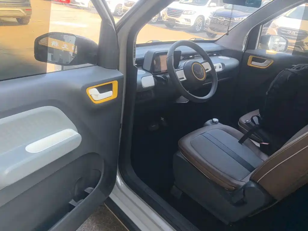 Wuling MINIEV — миниатюра 16