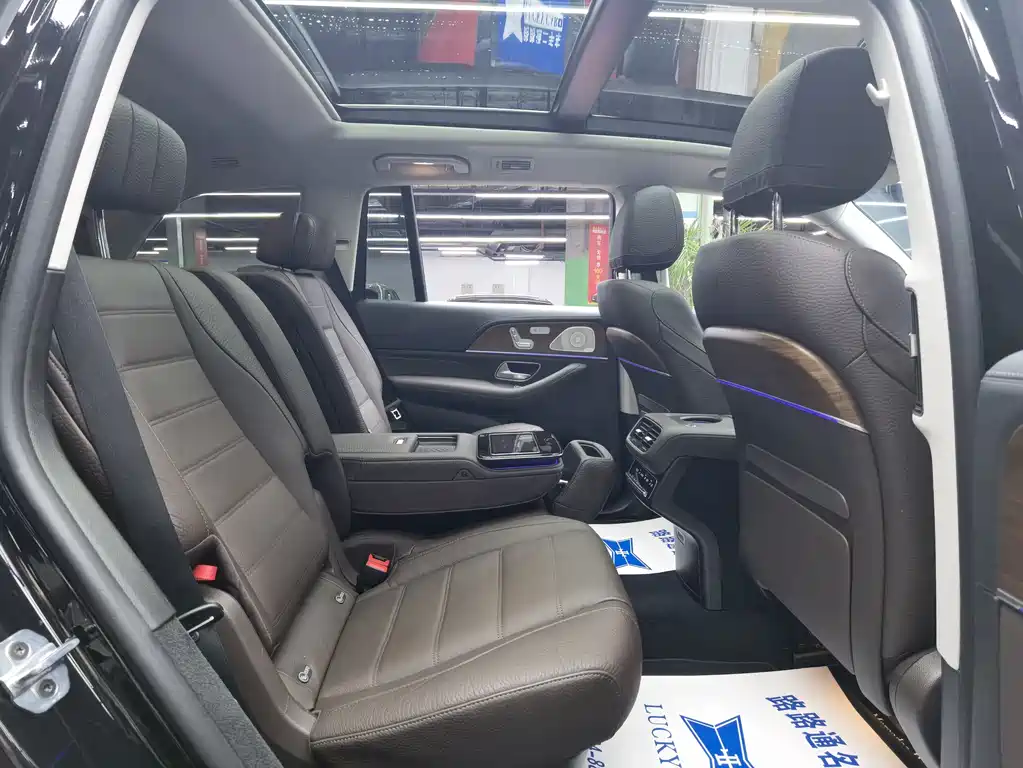 Mercedes-Benz GLS — миниатюра 9