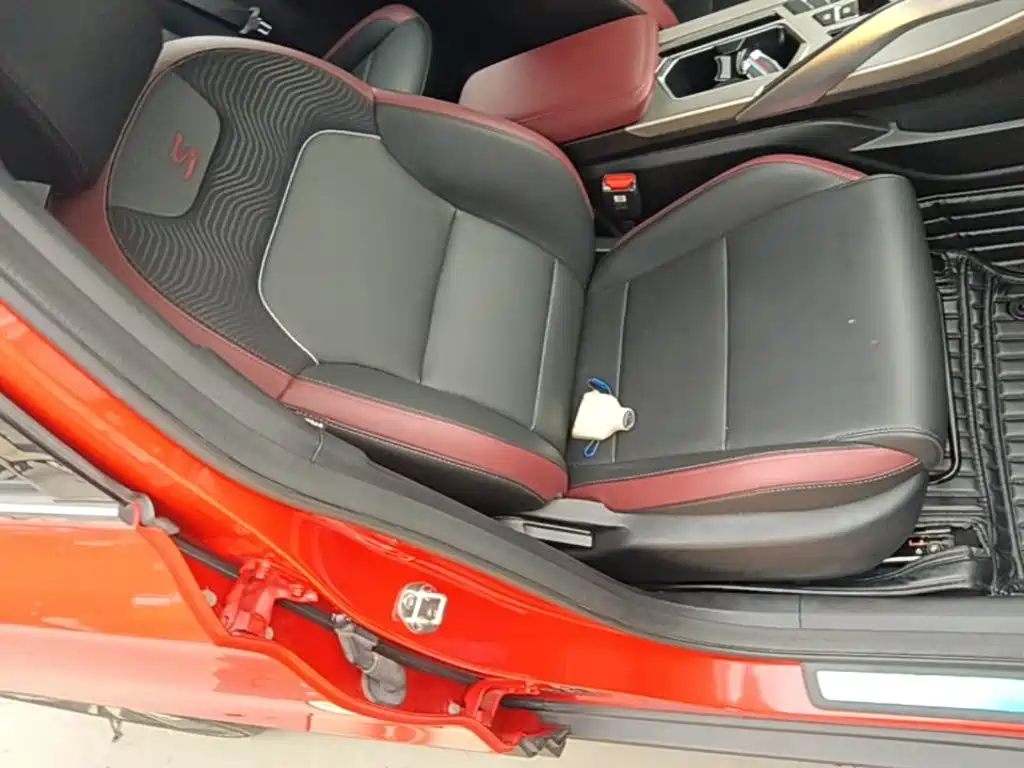 Geely Binyue — миниатюра 25