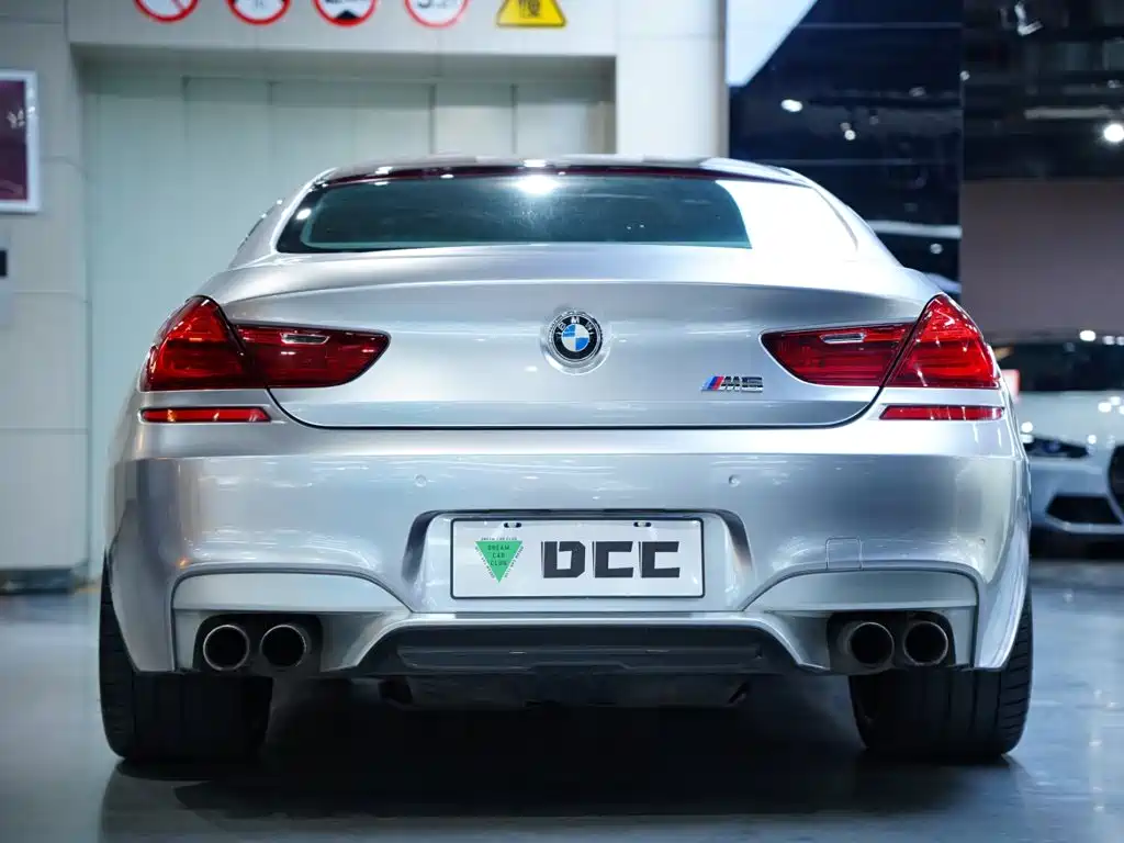 BMW M6 — миниатюра 11