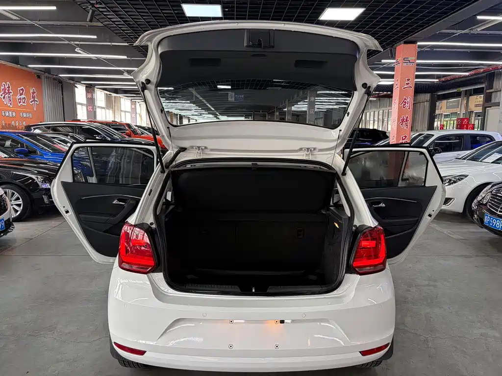 Volkswagen Polo — миниатюра 13