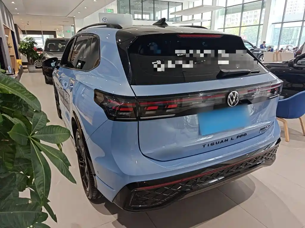 Volkswagen Tiguan L — миниатюра 5