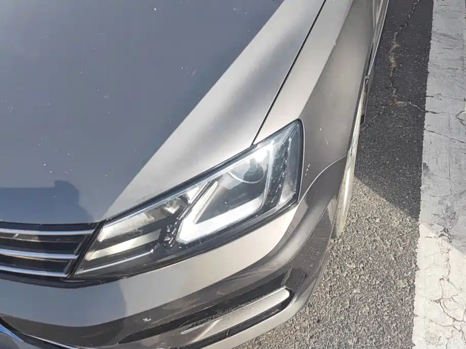 Volkswagen Sagitar — миниатюра 5