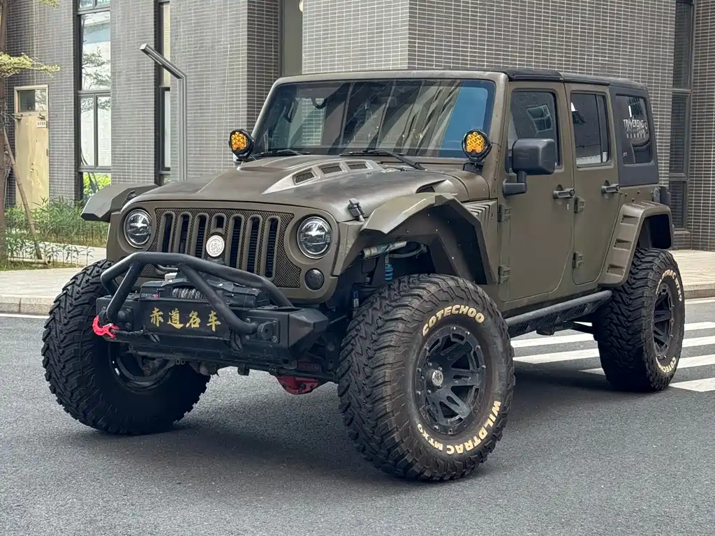 Купить Jeep Wrangler