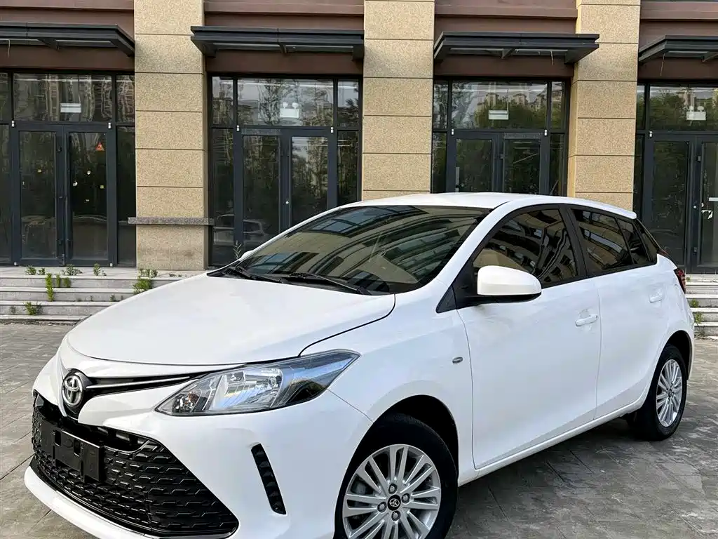 Купить Toyota Vios FS