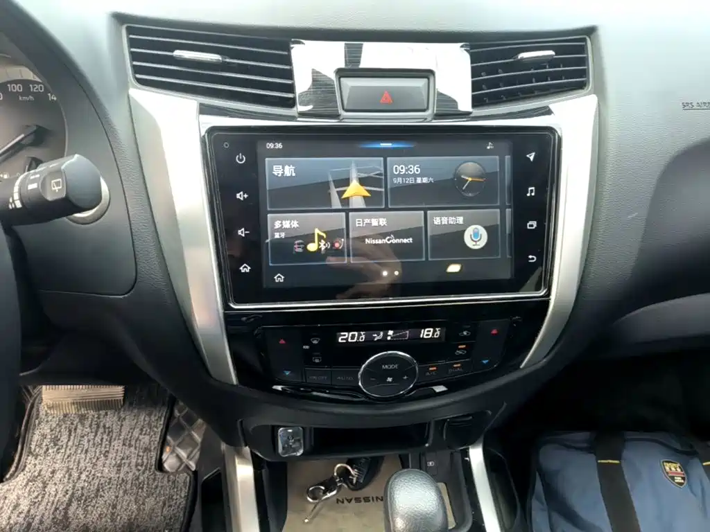 Nissan Terra — миниатюра 13