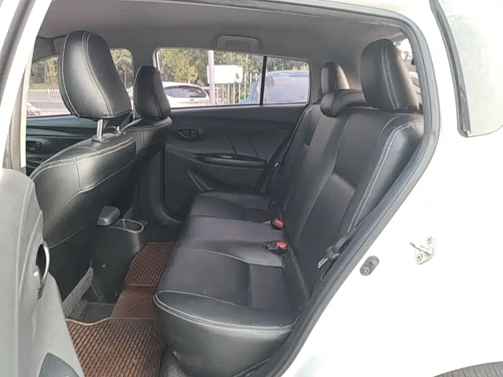 Toyota Yaris L — миниатюра 17