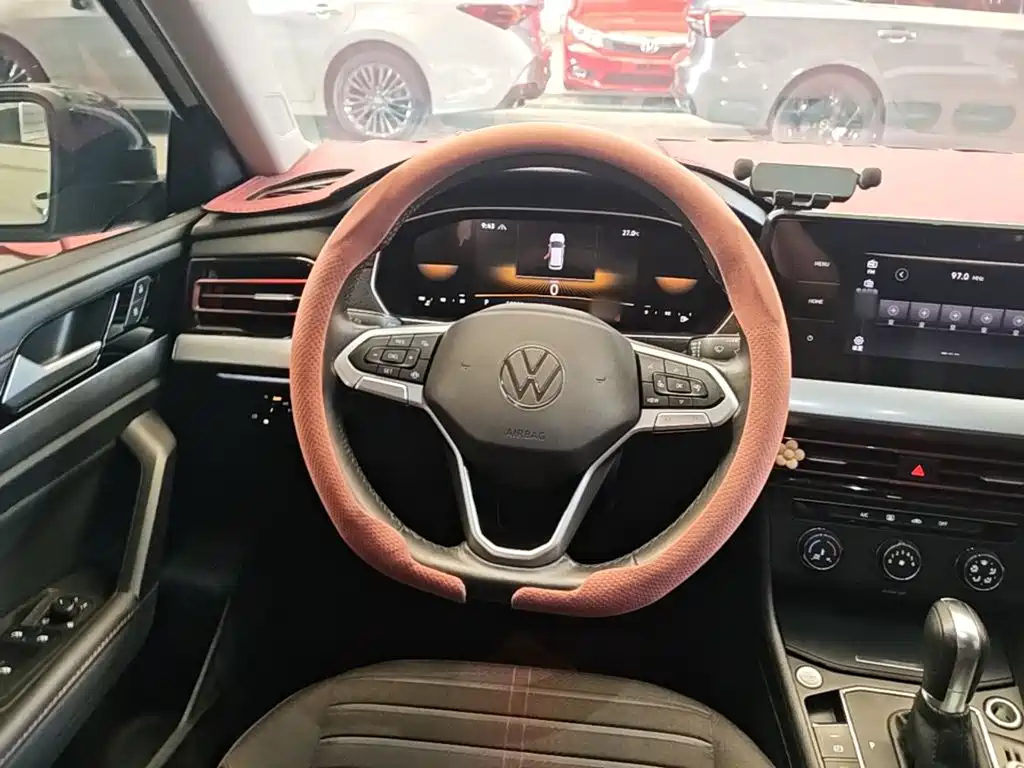 Volkswagen Lavida — миниатюра 11