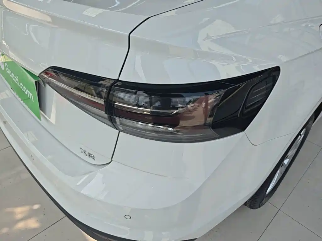 Volkswagen Lavida — миниатюра 8