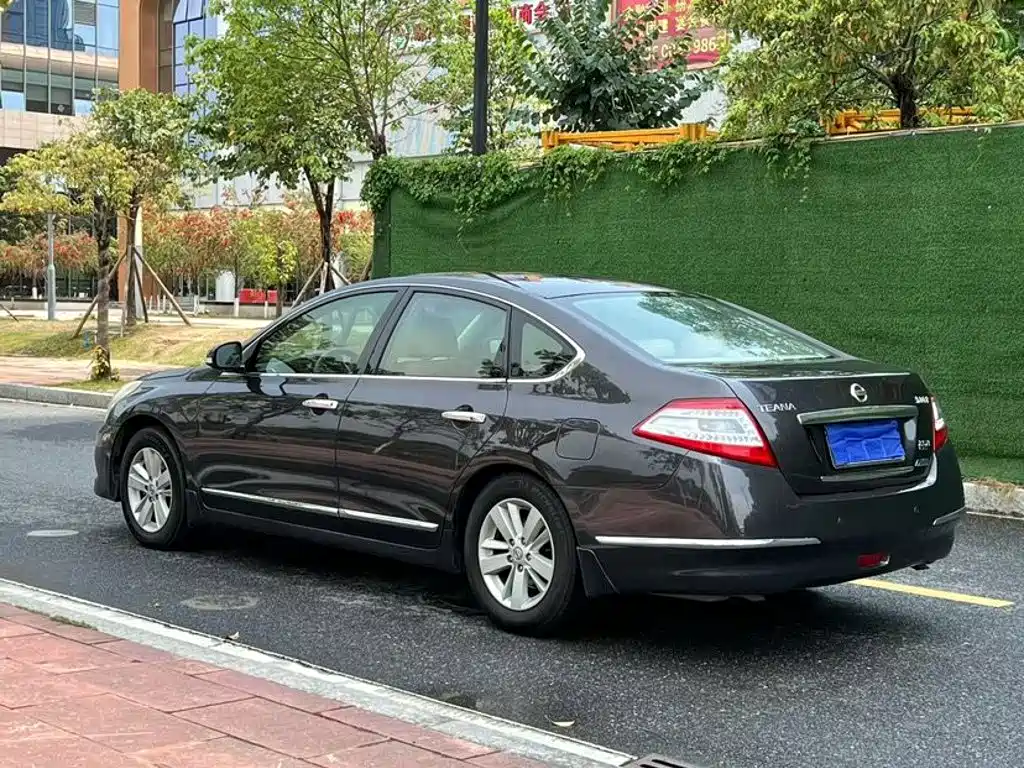 Nissan Teana — миниатюра 7
