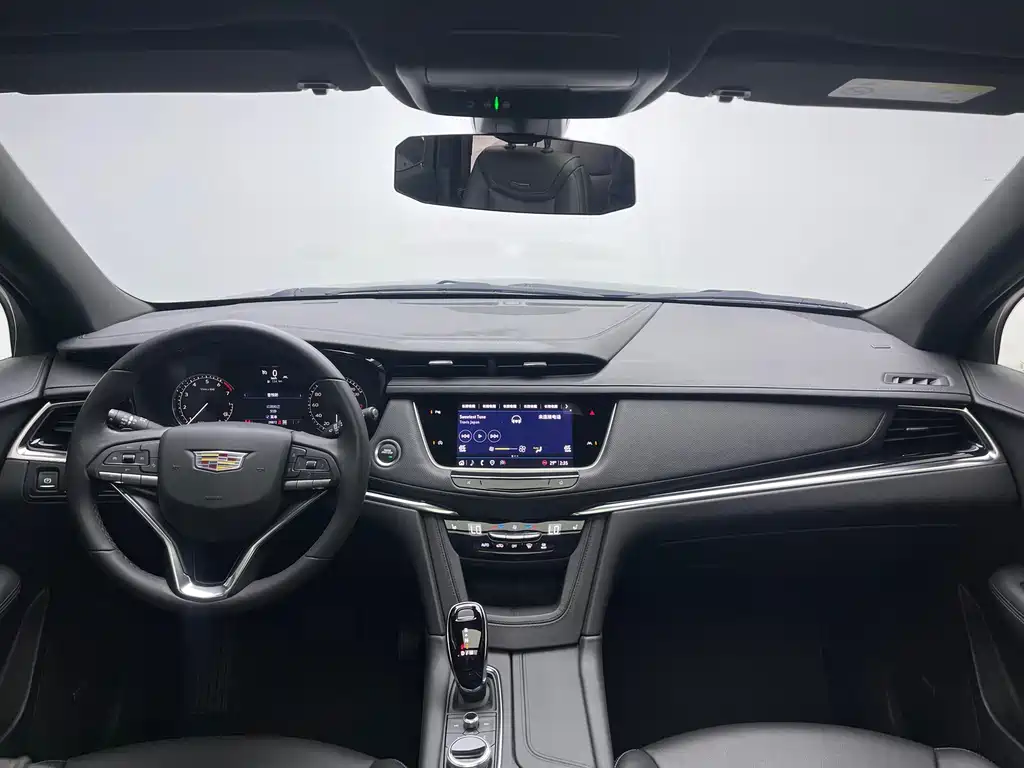 Cadillac XT6 — миниатюра 13