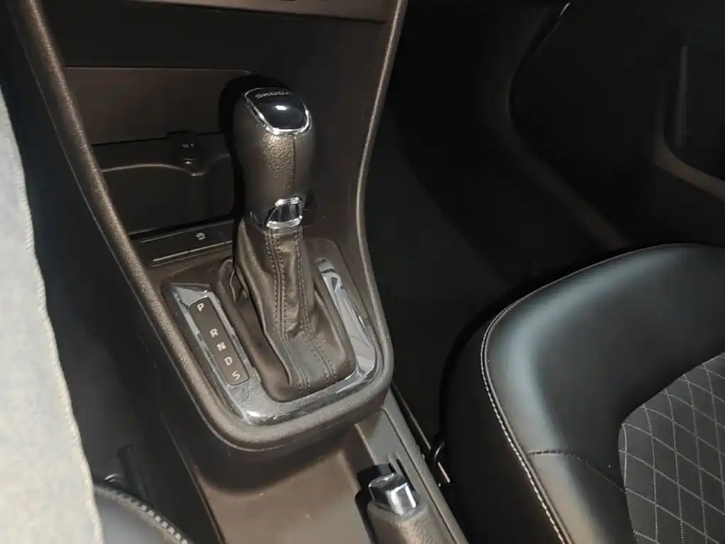 Skoda Rapid — миниатюра 14