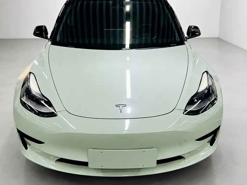Tesla Model 3 — миниатюра 2