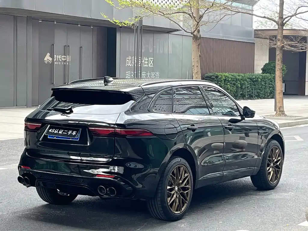 JAGUAR F PACE