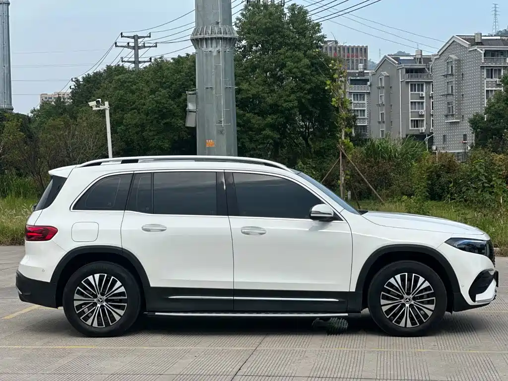 Mercedes-Benz EQB — миниатюра 24