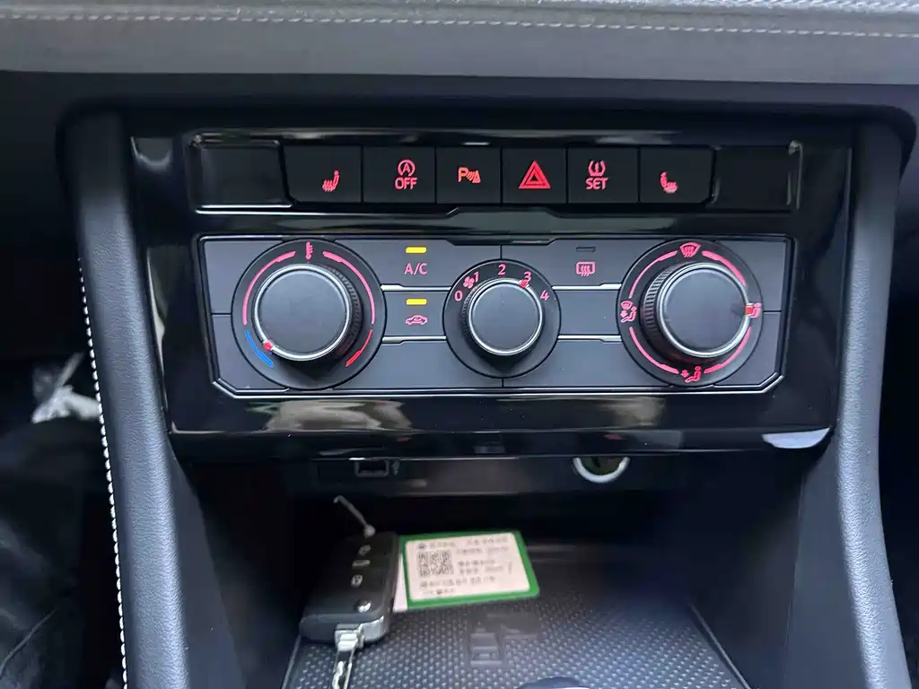 Jetta VS7 — миниатюра 13