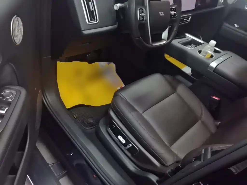 Li Auto Li L8 — миниатюра 16