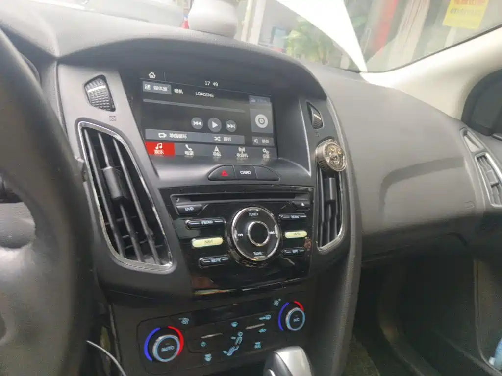 Ford Focus — миниатюра 9