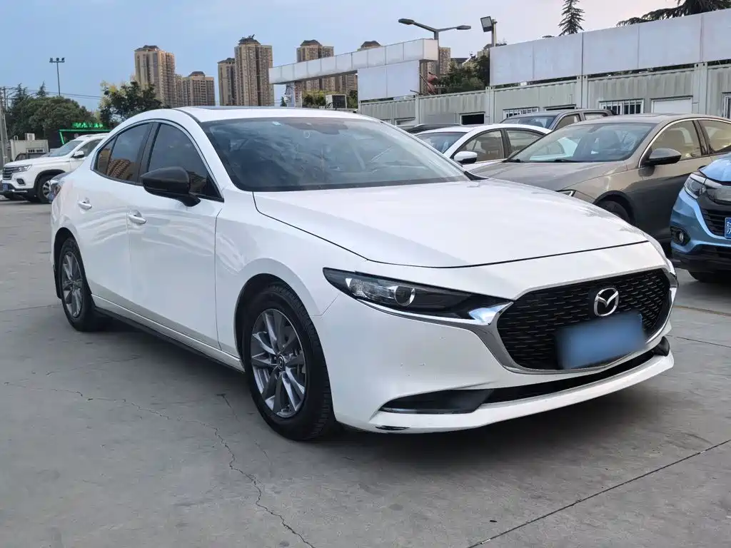 Mazda 3 Axela — миниатюра 8