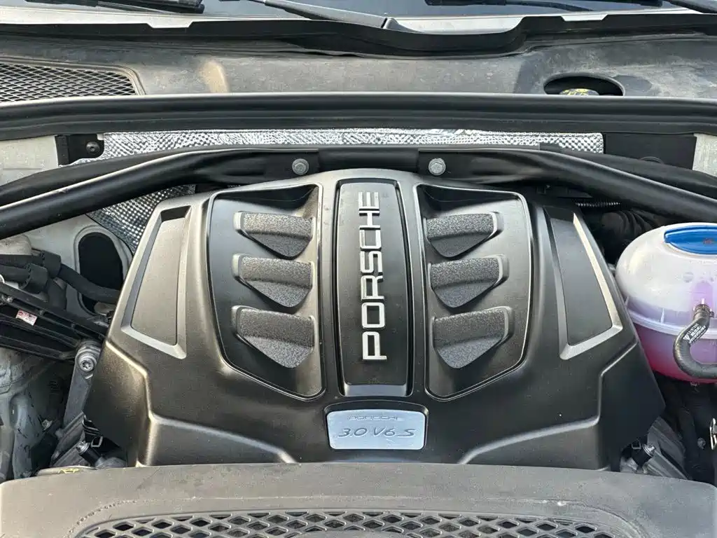 Porsche Macan — миниатюра 2