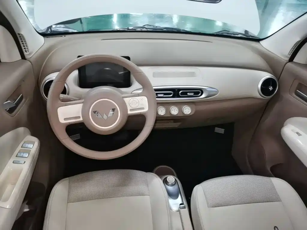 Wuling MINIEV — миниатюра 10