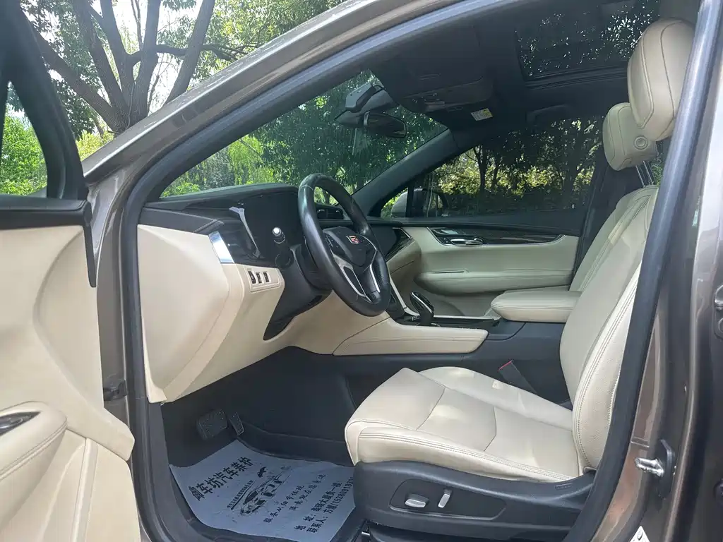 Cadillac XT5 — миниатюра 4